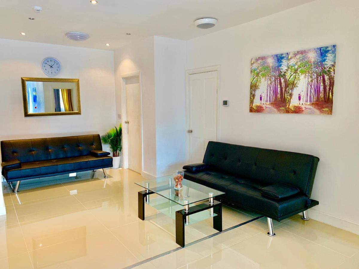 Spacious 2 Bedrooms 2 Baths With Garden And Parking Апартаменты Лондон