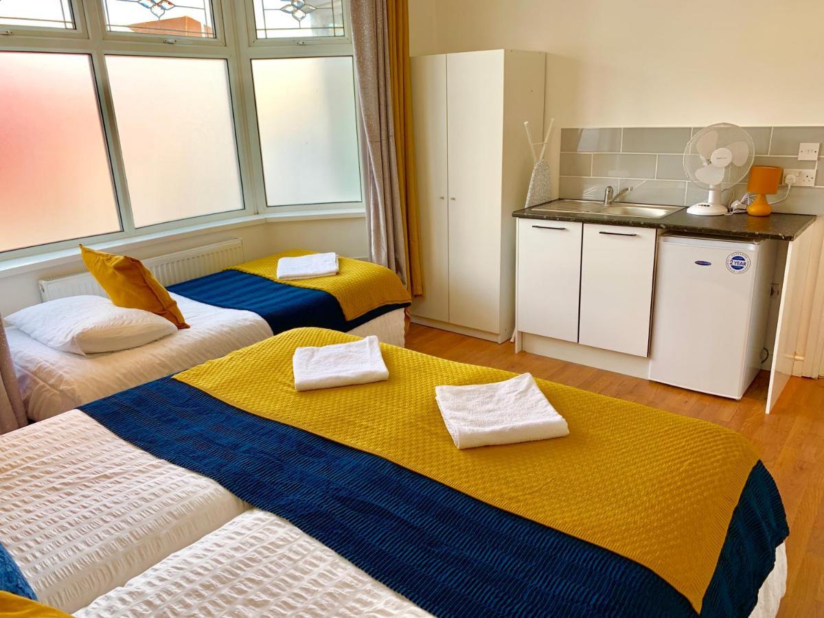 Spacious 2 Bedrooms 2 Baths With Garden And Parking Апартаменты